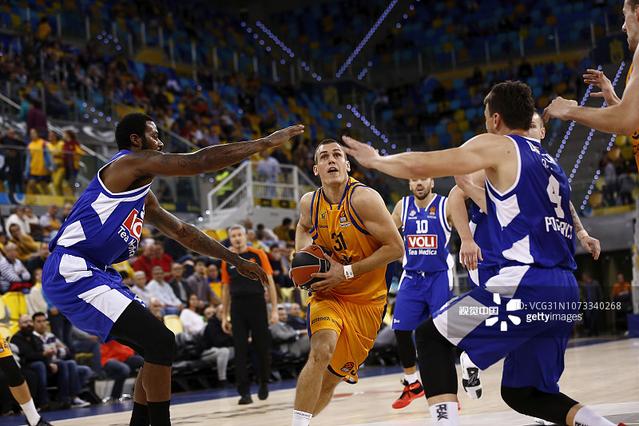 沃尔夫斯堡vs柏林联合：埃里克森、马耶尔首发，郑优营、容诺夫出战（沃尔夫斯堡对柏林联合：埃里克森、马耶尔先发，郑优营与容诺夫出场）