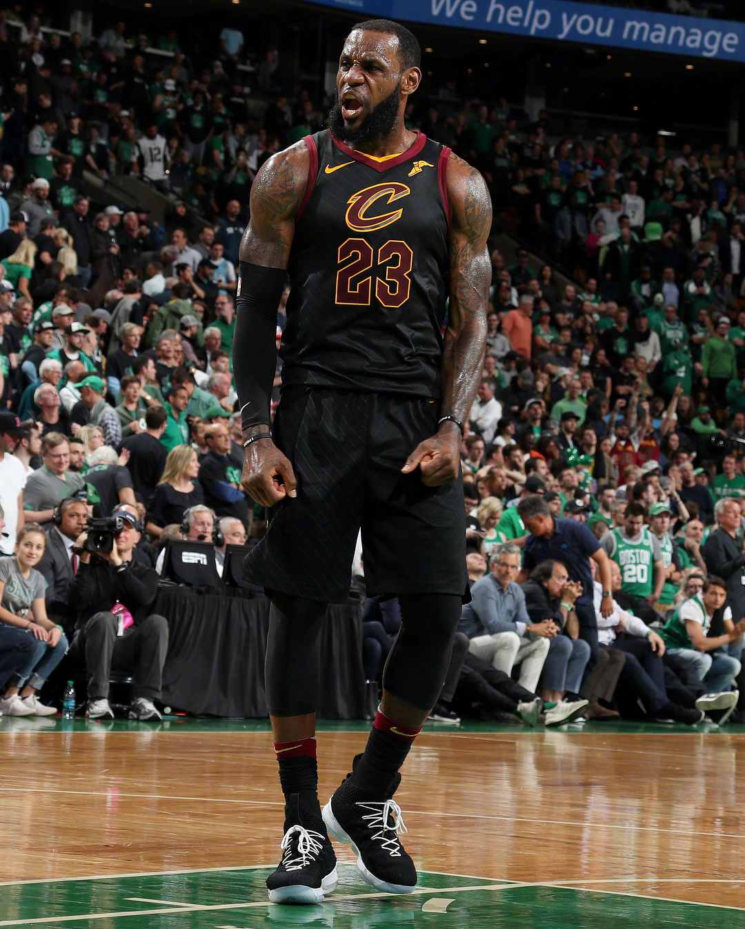 罗马诺：梅努可能在1月离开曼联，那不勒斯对租借他很感兴趣（罗马诺：梅努或将一月离队，那不勒斯有意租借）