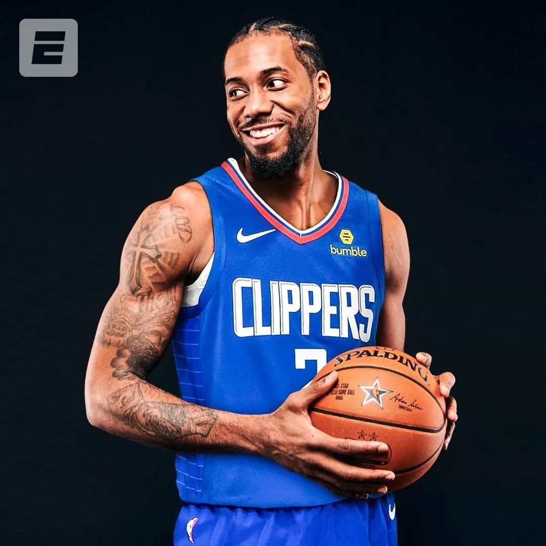 卫报：伯恩茅斯多名后防主力离队，新赛季前景如何尚待观察（卫报：伯恩茅斯后防多名主力出走，新赛季前景仍存变数）