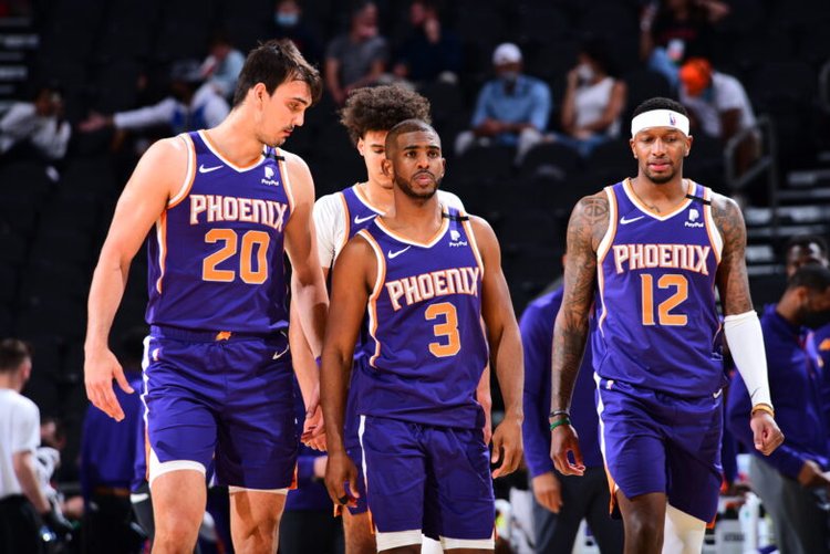 锁定前24，阿森纳、拜仁、巴黎等5队已保底欧冠淘汰赛附加赛（阿森纳、拜仁、巴黎等五队锁定前24，至少拿到欧冠淘汰赛附加赛名额）